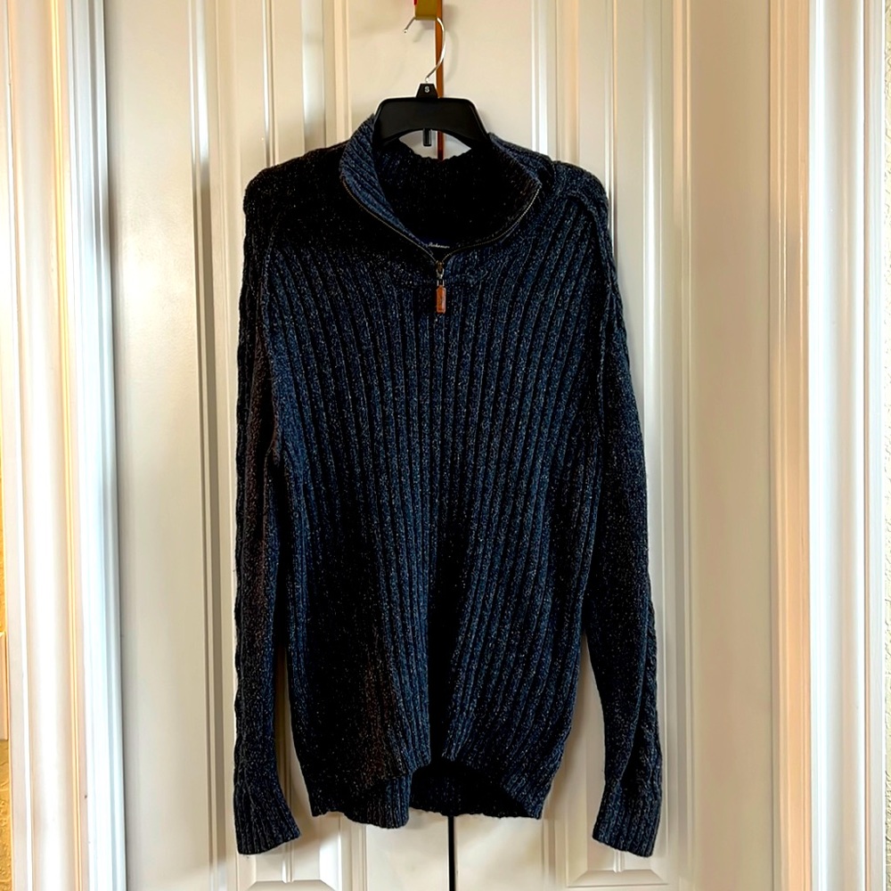 Tommy Bahama blue sweater in great shape- medium